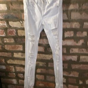 White skinny Jeans